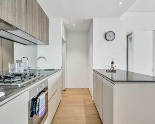 melbourne-classic-2-bedroom-2408N-(14)